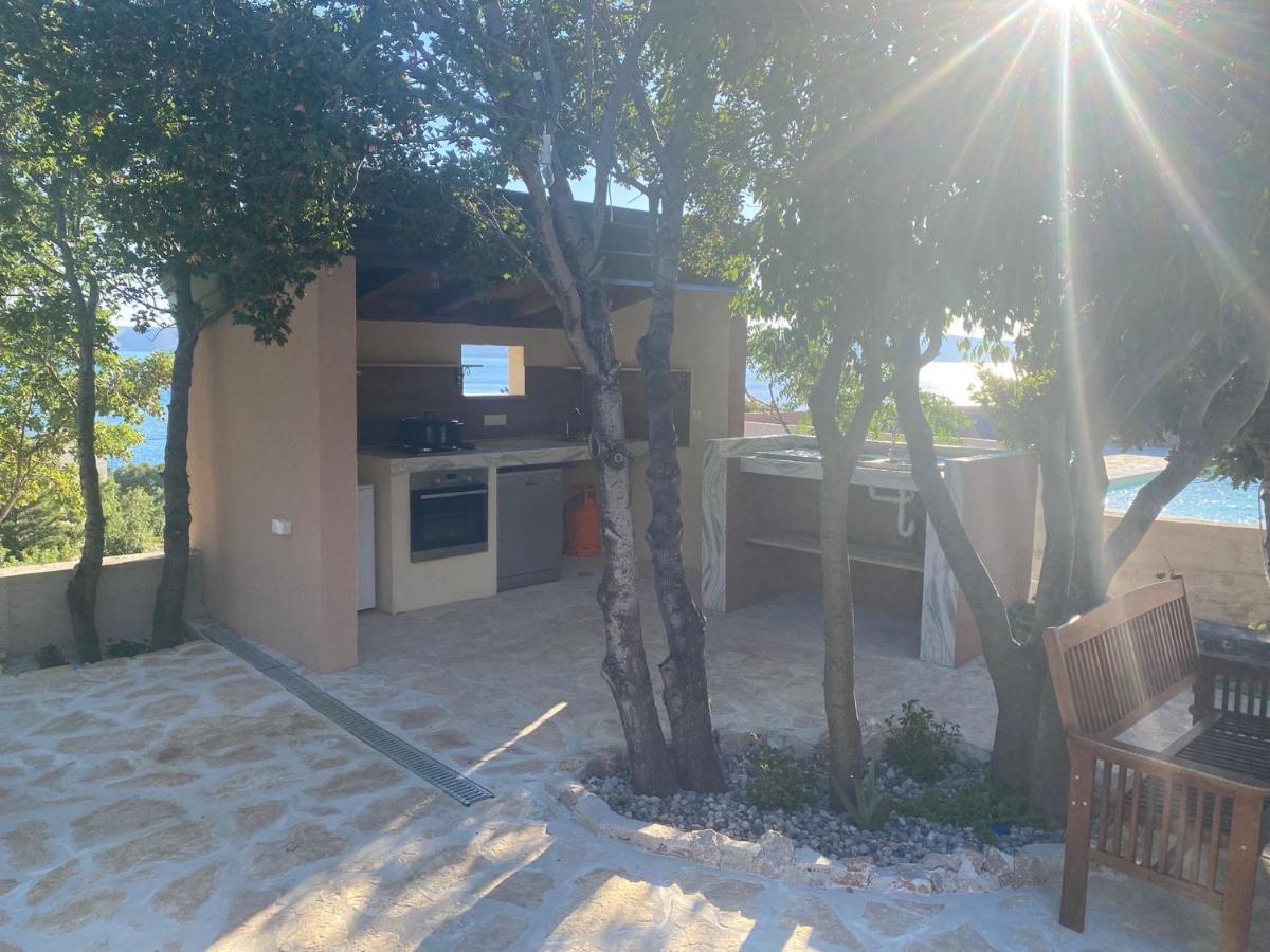 Ella Appartement Lukovo Šugarje Buitenkant foto